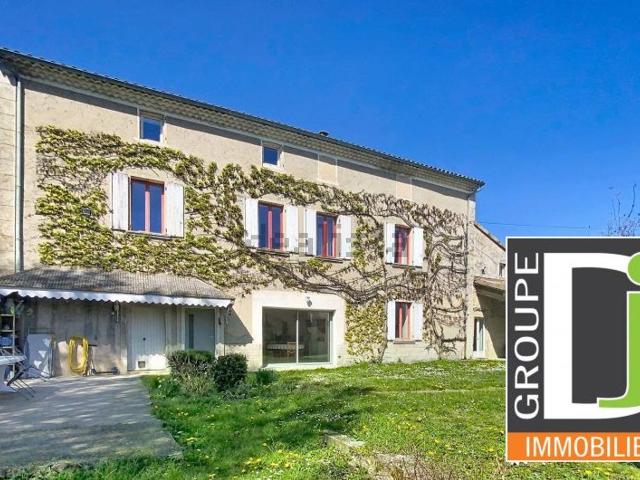 Maison, Upie