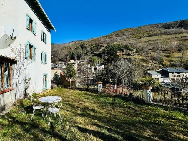 Maison, Urbanya
