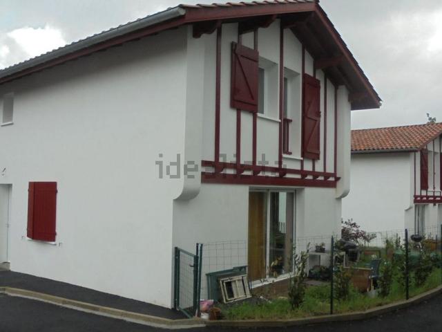 Maison, Urcuit