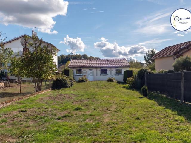 Maison, Uxegney