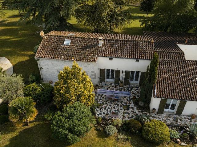Maison, Vœuil et Giget
