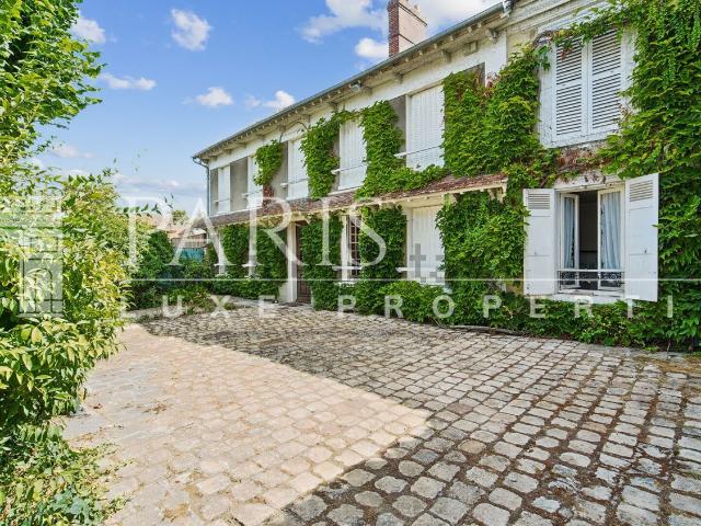 Maison, Voulangis