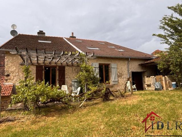 Maison, Voisey