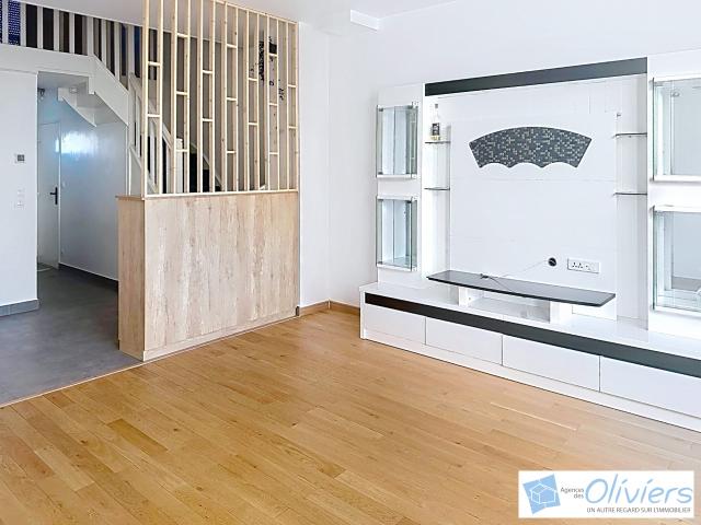 Maison Voisins Le Bretonneux 5 pièce s 106.81 m2