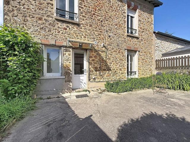 Maison, Voisins le Bretonneux