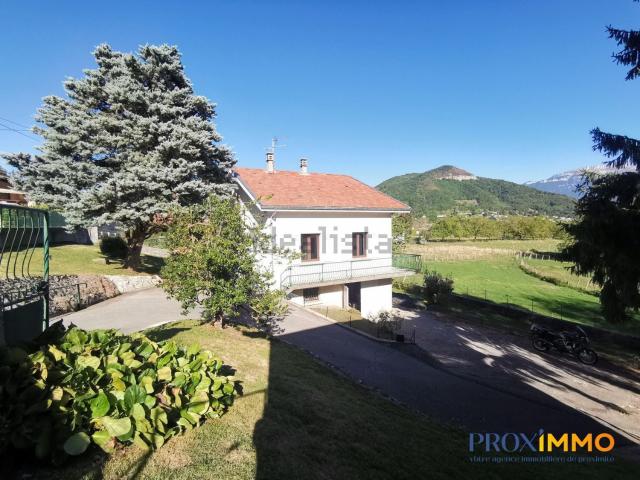 Maison, Voiron