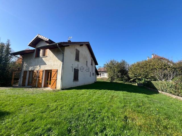 Maison, Voiron