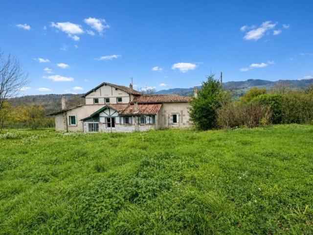 Maison, Vollore Ville
