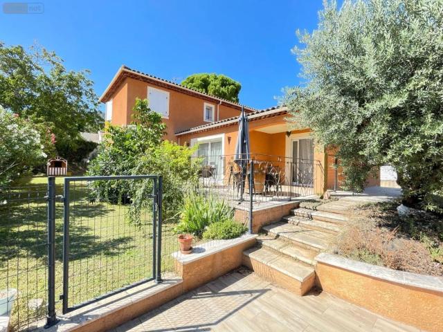 Maison, Volx