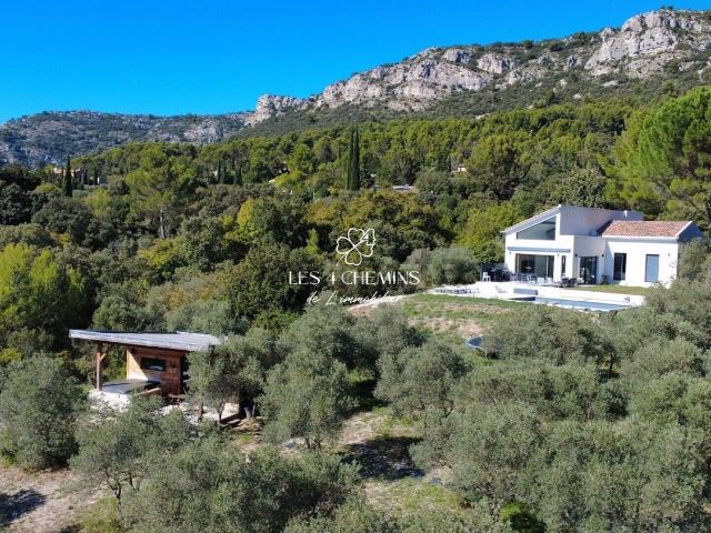 Maison, Vauvenargues