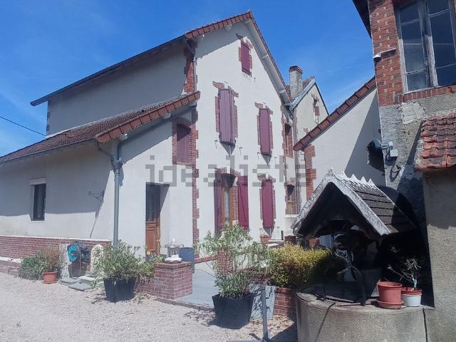 Maison, Vaux