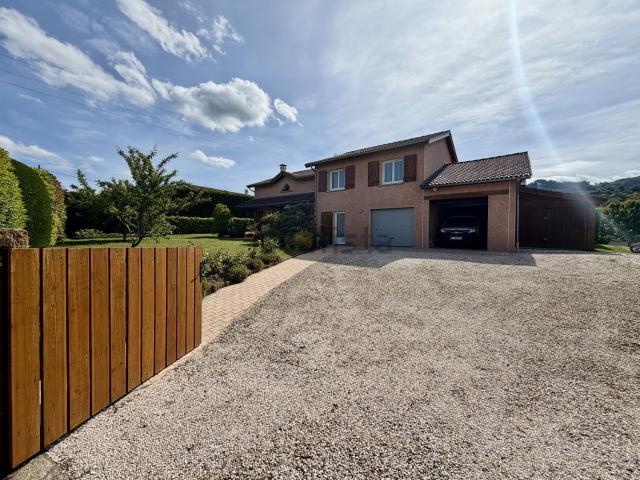 Maison, Vaux en Beaujolais