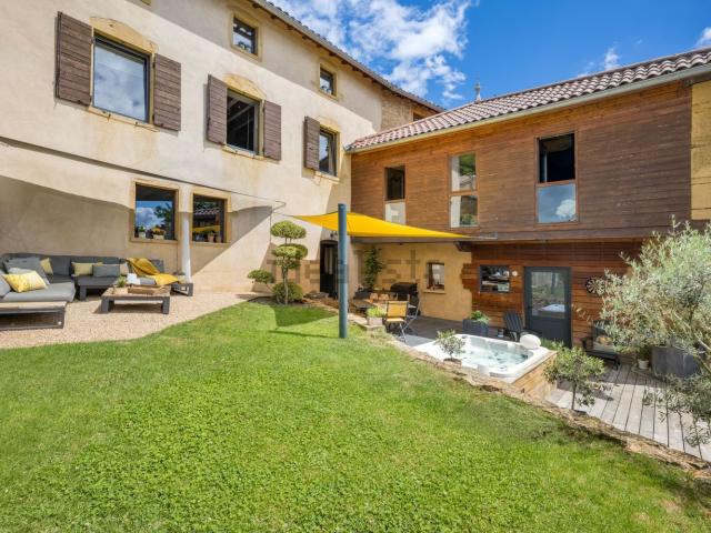 Maison, Val d&apos Oingt