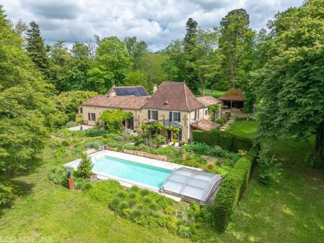 Maison, Val de Louyre et Caudeau