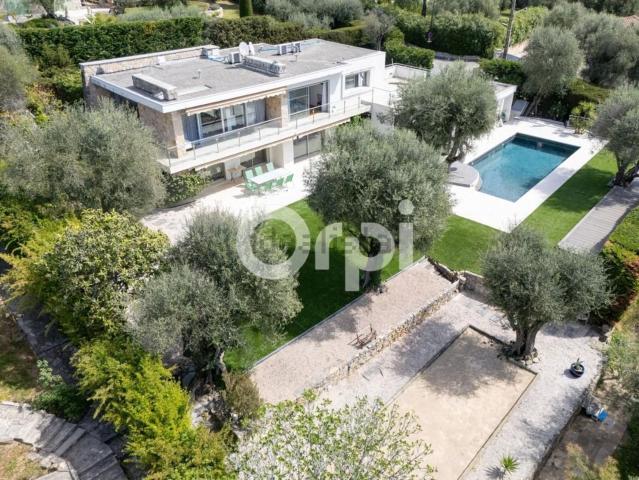 Maison, Valbonne
