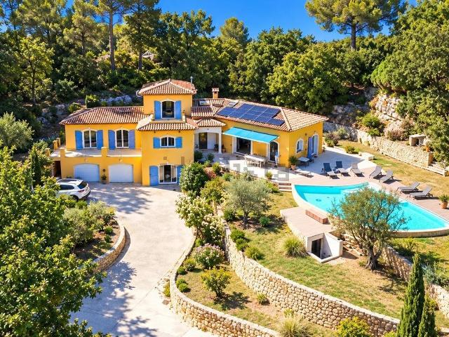 Maison, Valbonne