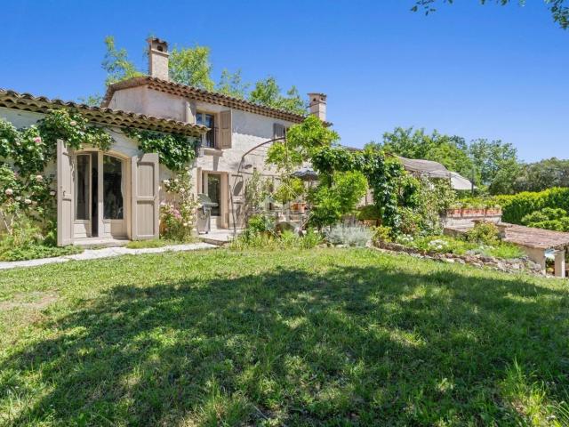 Maison, Valbonne