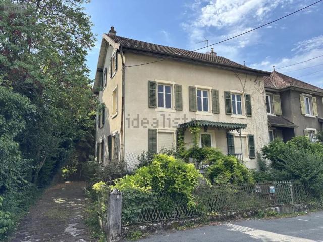 Maison, Valentigney