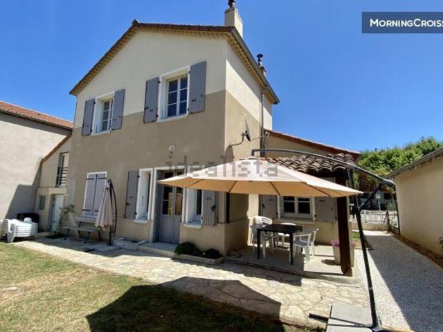 Maison, Valence