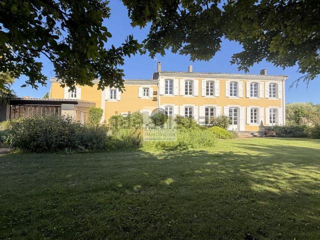 Maison, Valence