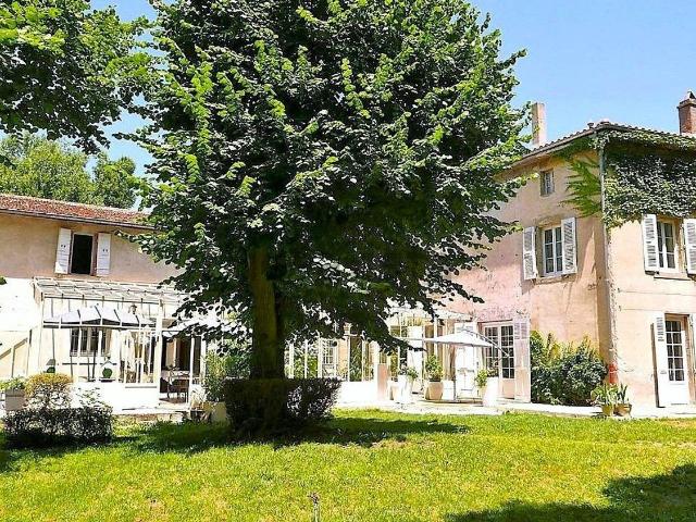 Maison, Valence