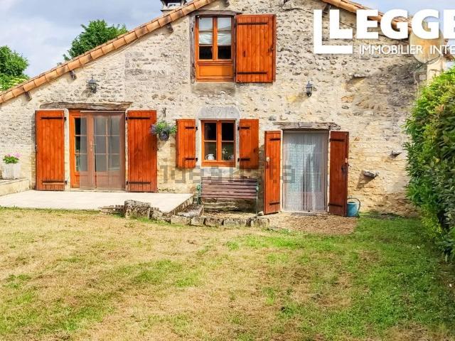 Maison, Valence en Poitou