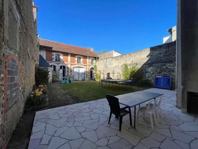 Maison, Valence en Poitou