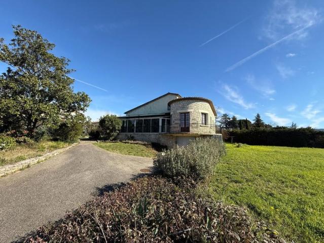 Maison, Vallon Pont d&apos Arc