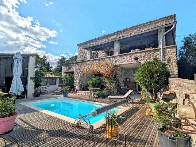 Maison, Vallon Pont d&apos Arc
