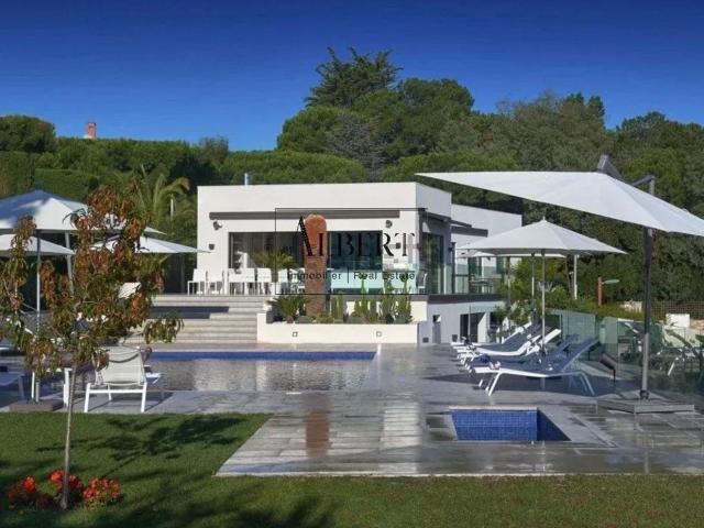Maison, Vallauris