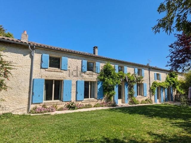 Maison, Vallans