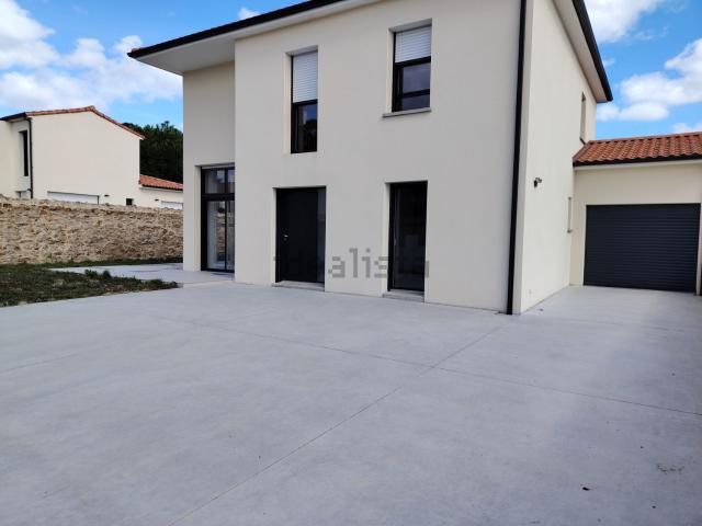 Maison, Vallet