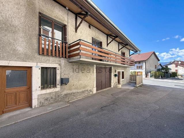 Maison, Valleiry