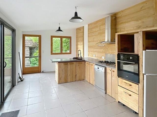 MAISON – VAOUR