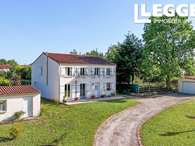 Maison, Varaize