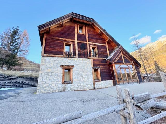 Maison, Vars