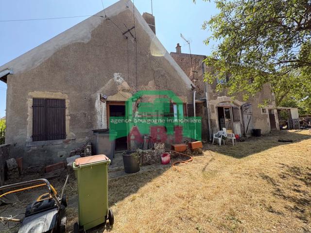 Maison, Varzy