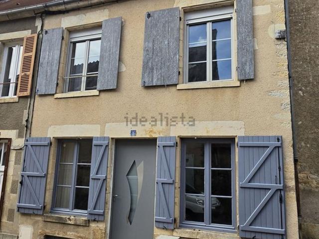 Maison, Varzy