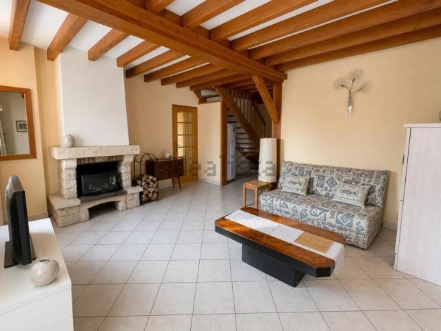 Maison, Vernoy