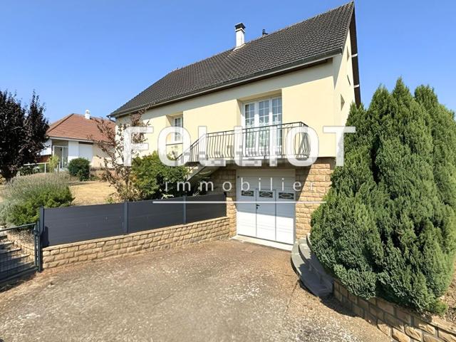 Maison, Verson