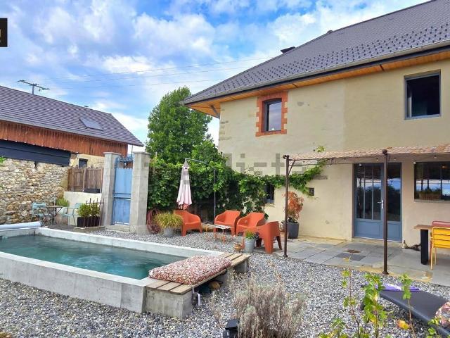 Maison, Versonnex