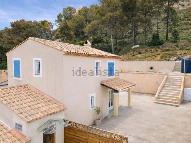 Maison, Vitrolles