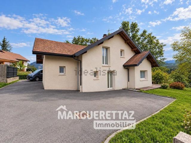 Maison, Viuz en Sallaz