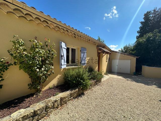 Maison, Viviers