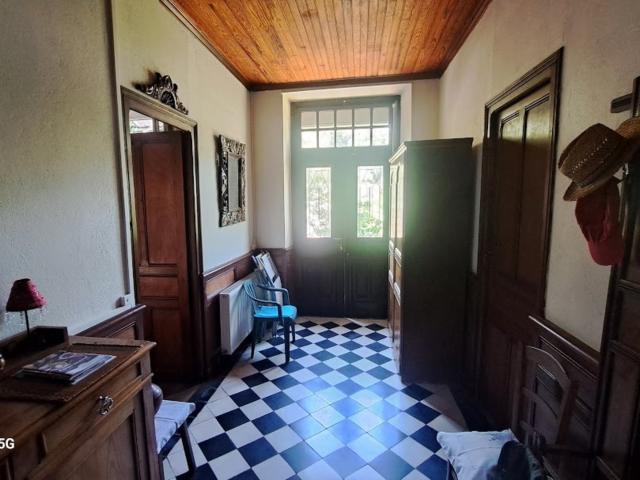 Maison viager à vendre 10 pièces GEDRE 65