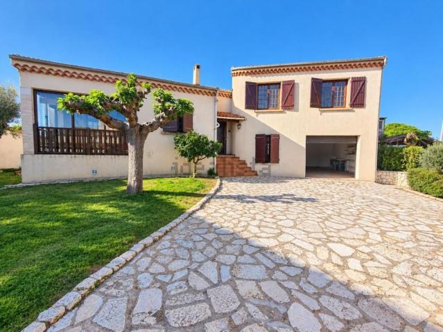 Maison, Vias