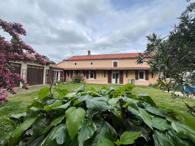 Maison, Vic en Bigorre