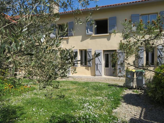 Maison Vic En Bigorre 6 pièce s 167 m2 167m² Vic en Bigorre