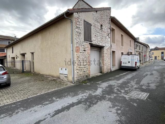 Maison, Vic en Bigorre