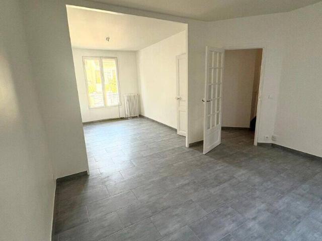 MAISON VIDE 91.5M² AVENUE FLAMMARION 92600 ASNIERES SUR SE